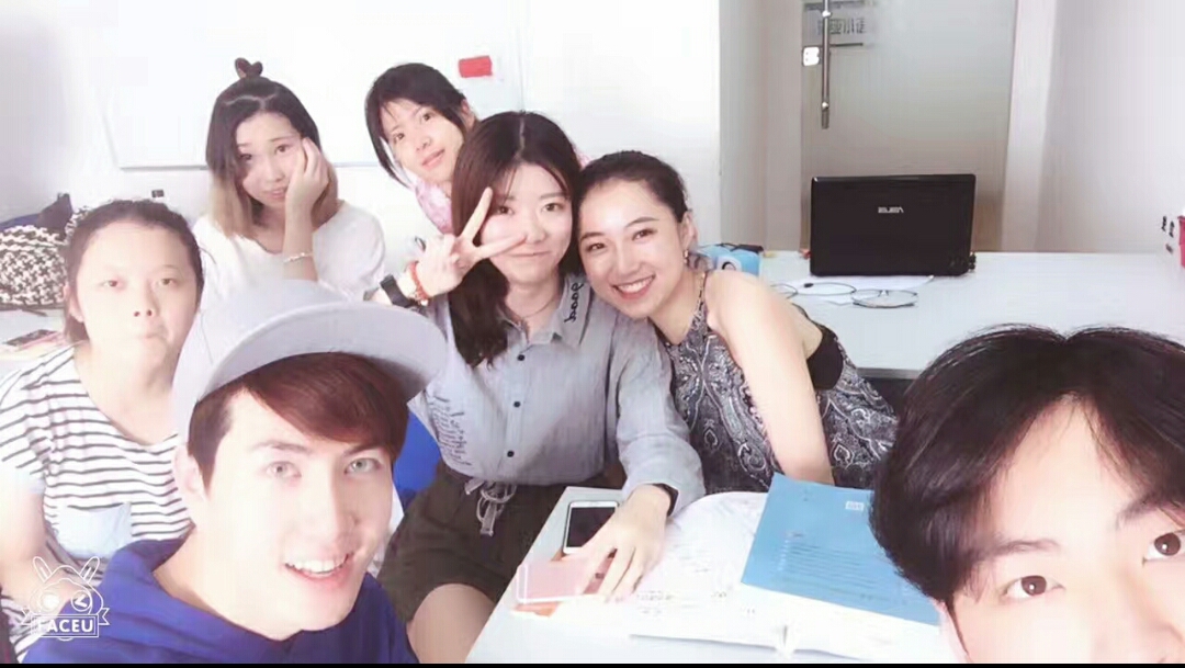 西語初級班（郭林楊梓） 