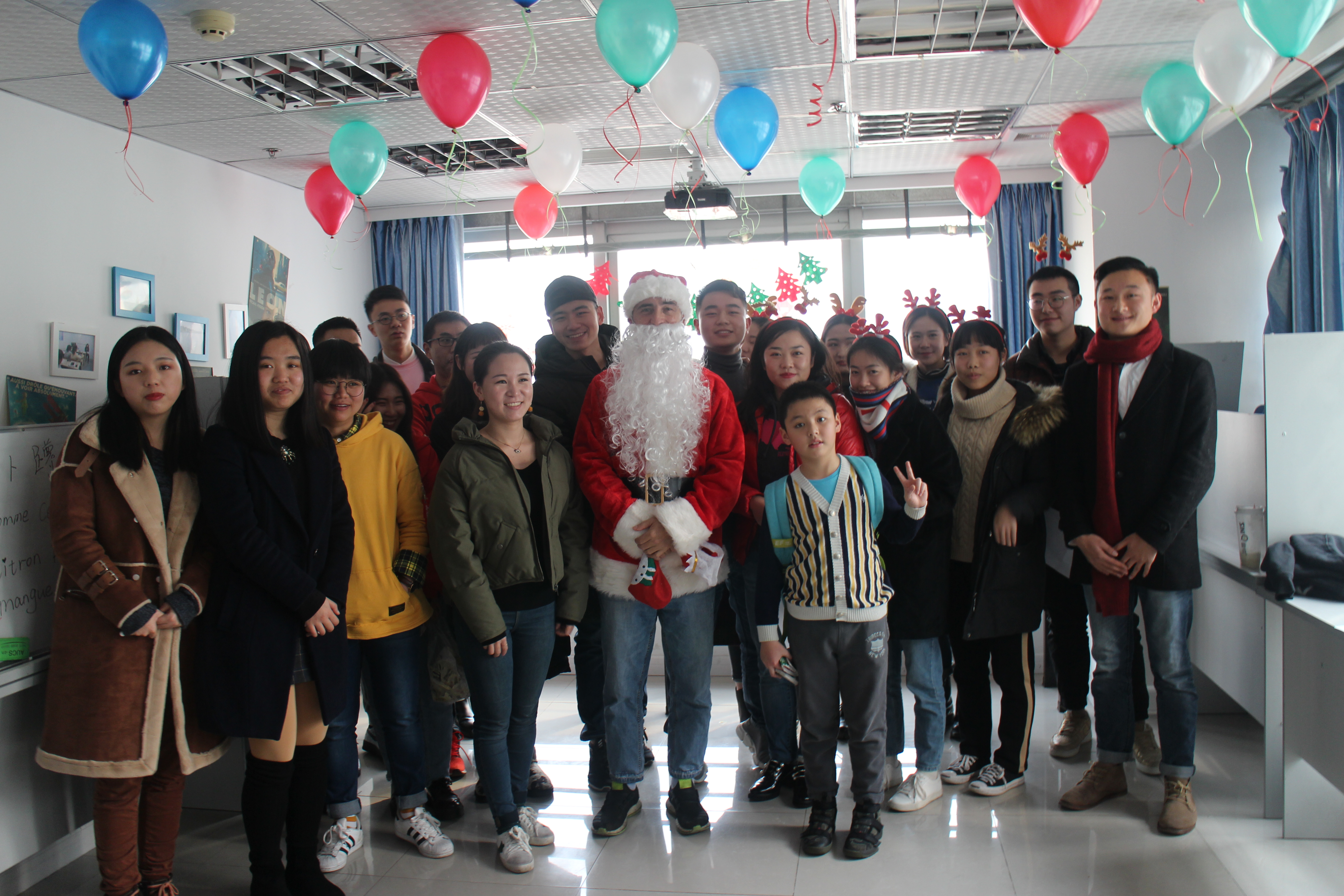 法亞圣誕節(jié)快樂！