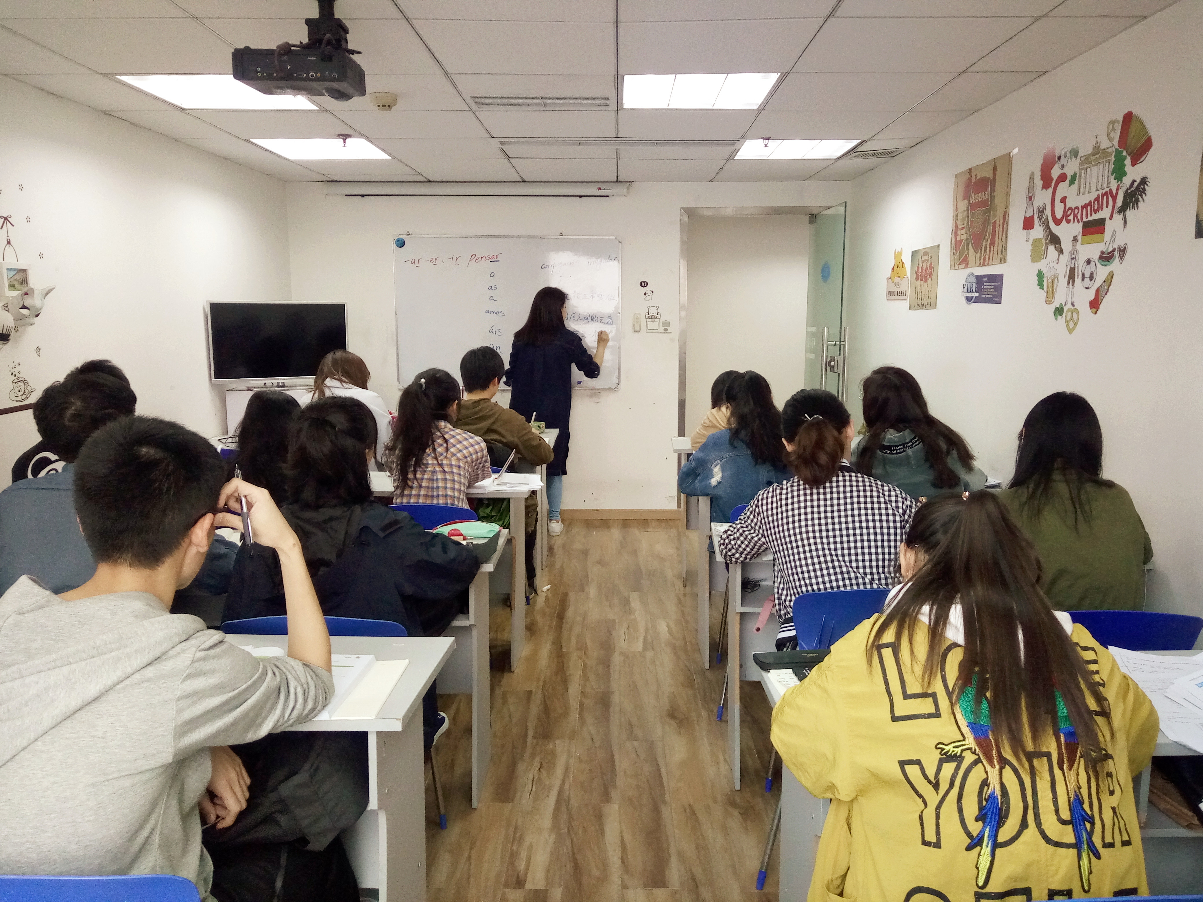 西班牙語初級(jí)周末班（楚楚老師）