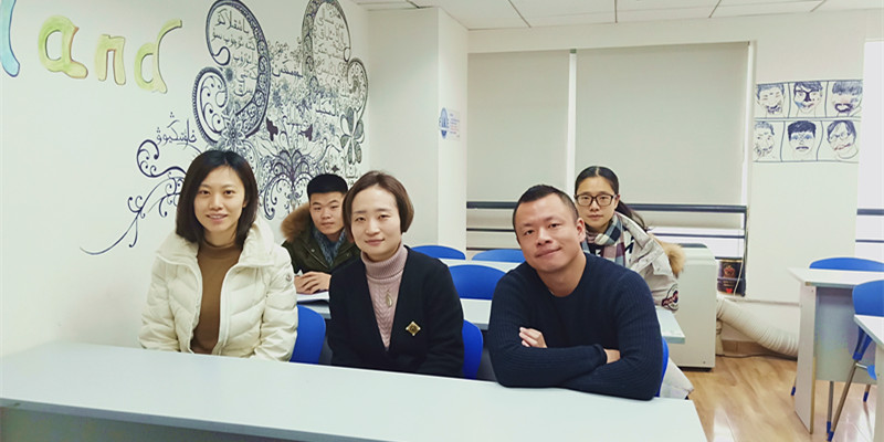 西語初級周末班（熊緯老師）